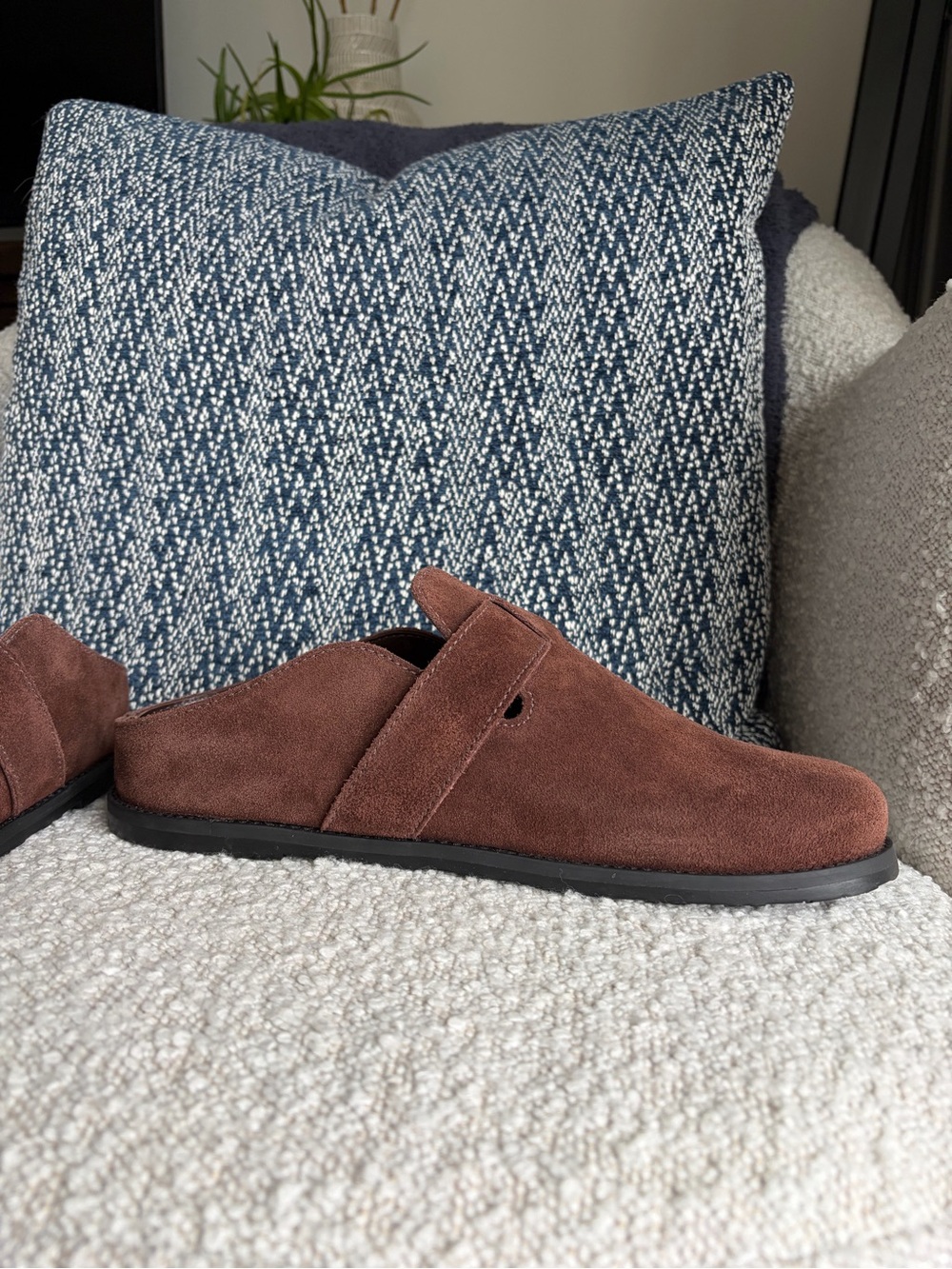 Larroude Suede Mule Clogs with Buckle~ size 8.5 - Picture 10 of 12